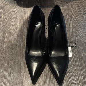NWT Worthington Classic Black Heels